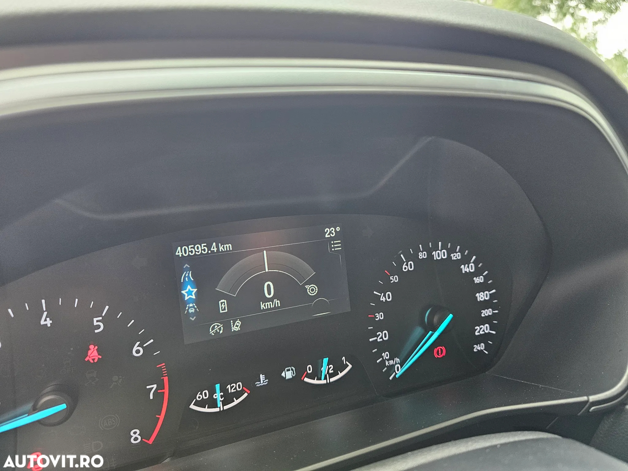 Ford Focus 1.0 EcoBoost Hybrid ACTIVE - 15