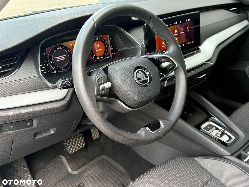 Skoda Octavia 1.5 TSI mHEV Selection DSG - 15