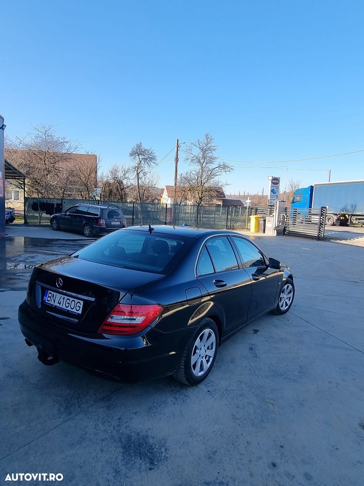 Mercedes-Benz C 180 CDI DPF (BlueEFFICIENCY) - 5