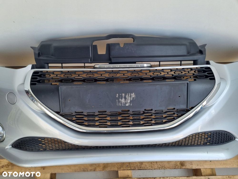 Peugeot 208 KOMPLETNY PRZEDNI ZDERZAK przód EZR EZRC GRIL GRILL 9672794477 - 2