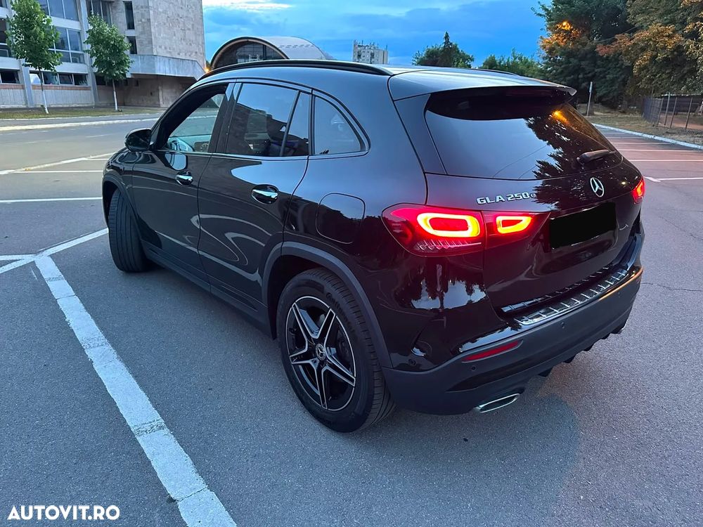 Mercedes-Benz GLA 250 e 8G-DCT AMG Line - 9