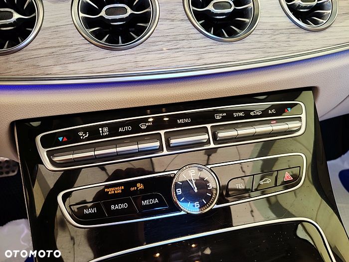 Mercedes-Benz Klasa E - 31