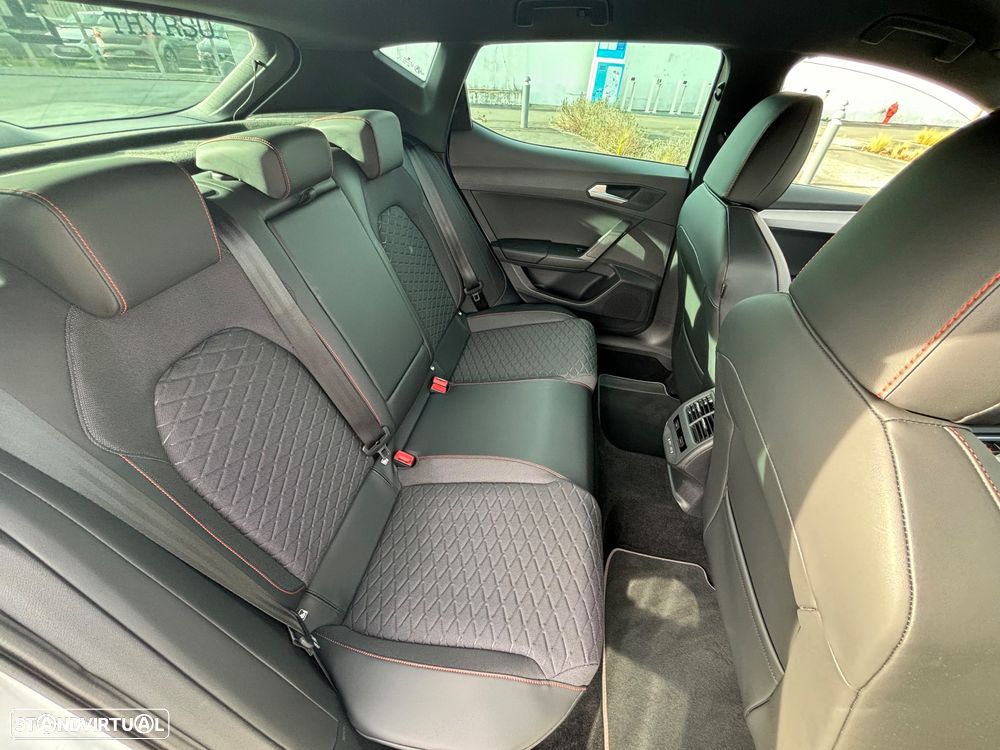 SEAT Leon 1.4 e-Hybrid DSG FR Plus - 29