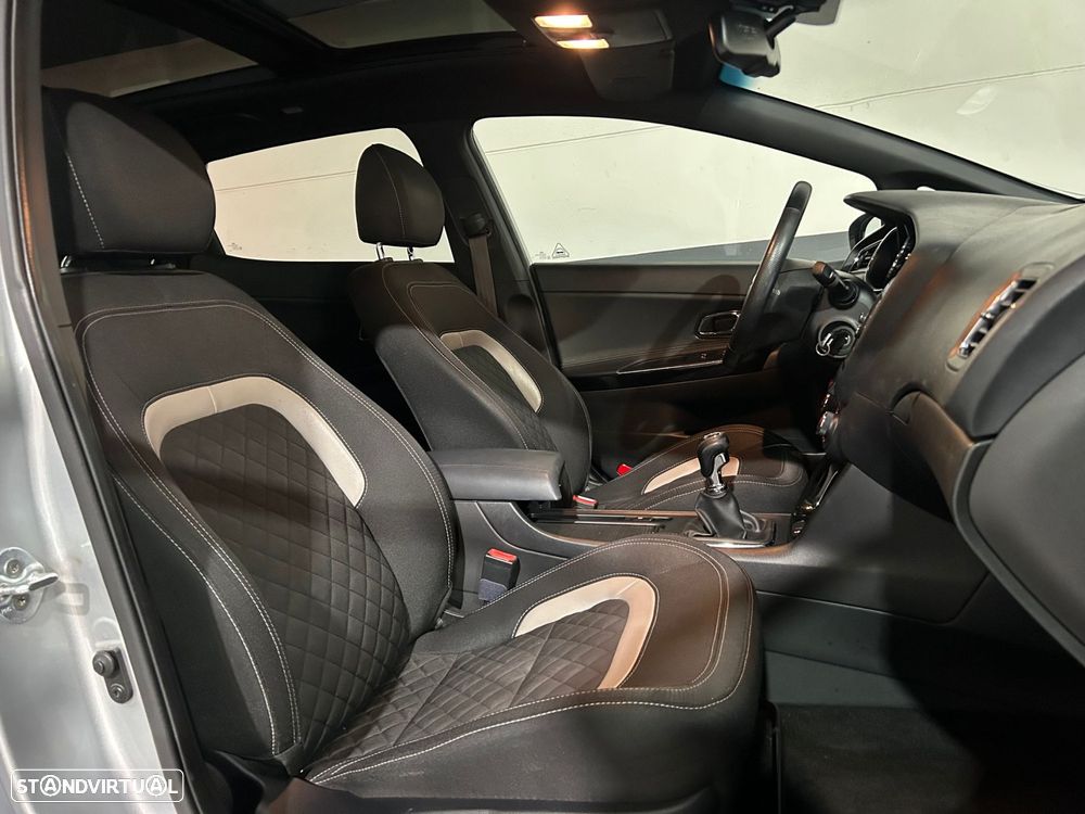 Kia Ceed 1.6 CRDi GT Line - 20