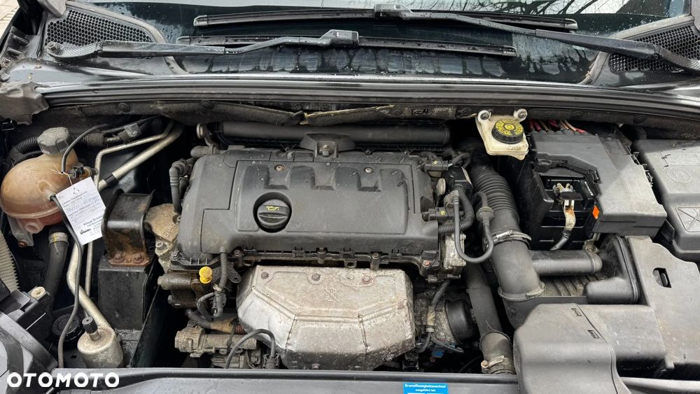 Citroën C4 VTi 120 Exclusive - 27