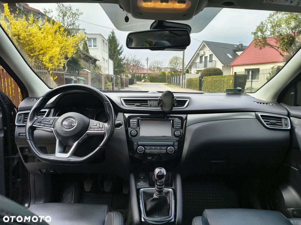 Nissan Qashqai 1.6 DIG-T Tekna - 17