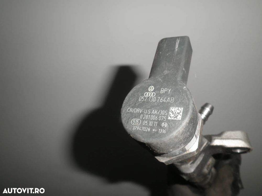 Rampa injectoare VW Passat B7, Passat CC, 2.0 TDI 03L089N 057130764AB 0281006075 - 3