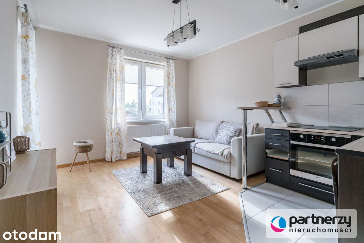 Bardzo niskie opłaty | Odświeżone | Duży balkon