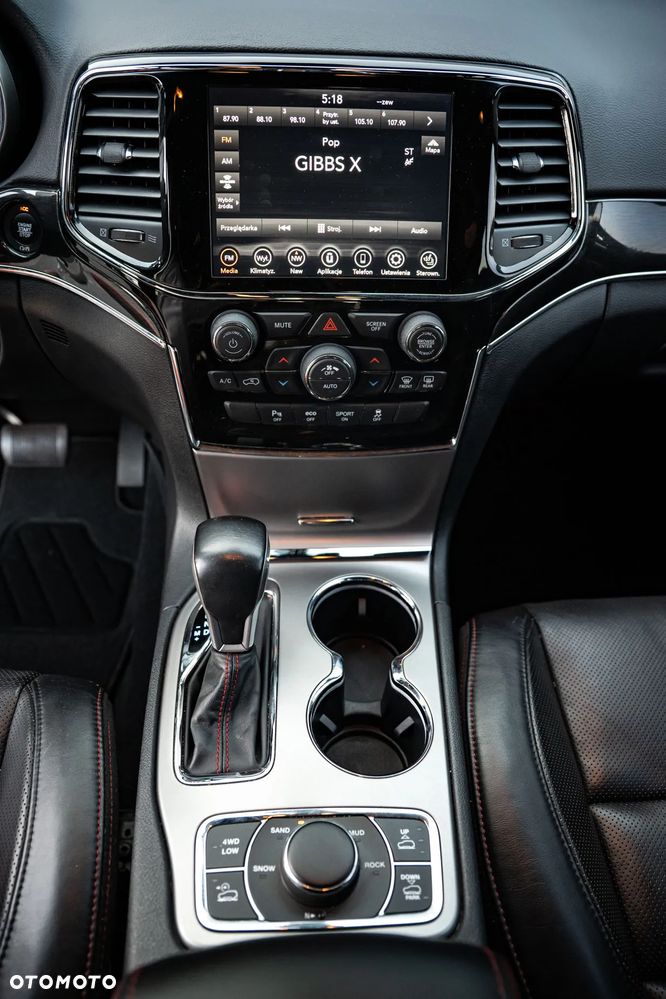 Jeep Grand Cherokee - 18