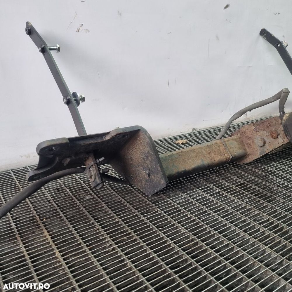 Carlig remorcare Mercedes ML W164 2005 - 2008 SUV 4 Usi (1446) 52047502RC - 2