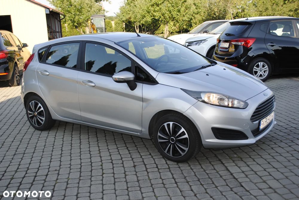 Ford Fiesta - 9