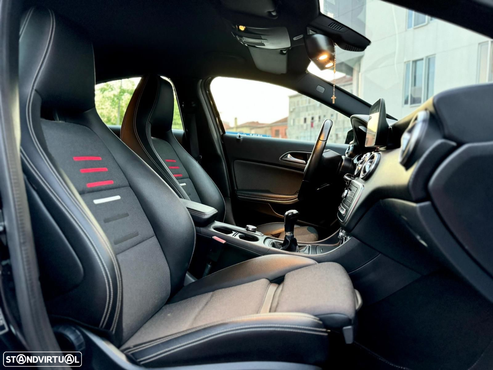 Mercedes-Benz A 180 d Style Plus - 3