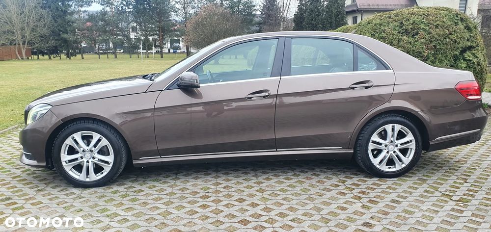 Mercedes-Benz Klasa E 220 CDI BlueEff Avantgarde - 22