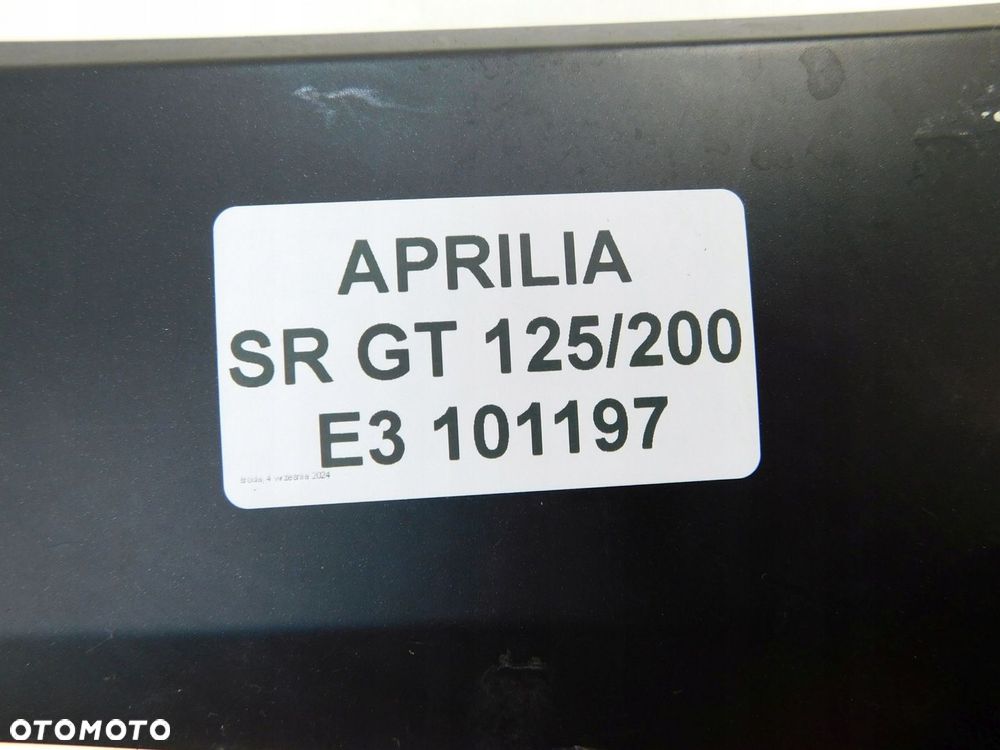 APRILIA SR GT 125 200 WYPEŁNIENIE LEWE - 7