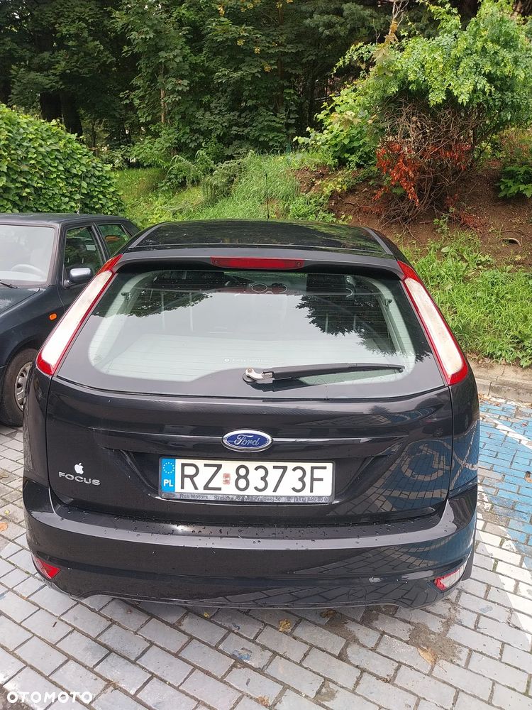 Ford Focus 1.6 Ambiente - 3