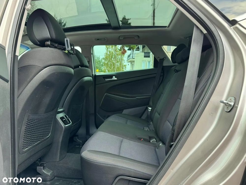 Hyundai Tucson blue 1.7 CRDi 2WD Trend - 25