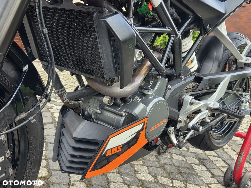 KTM Duke 125 - 29