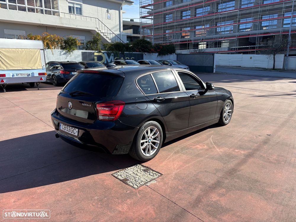 BMW 120 d Aut. Sport Line - 4