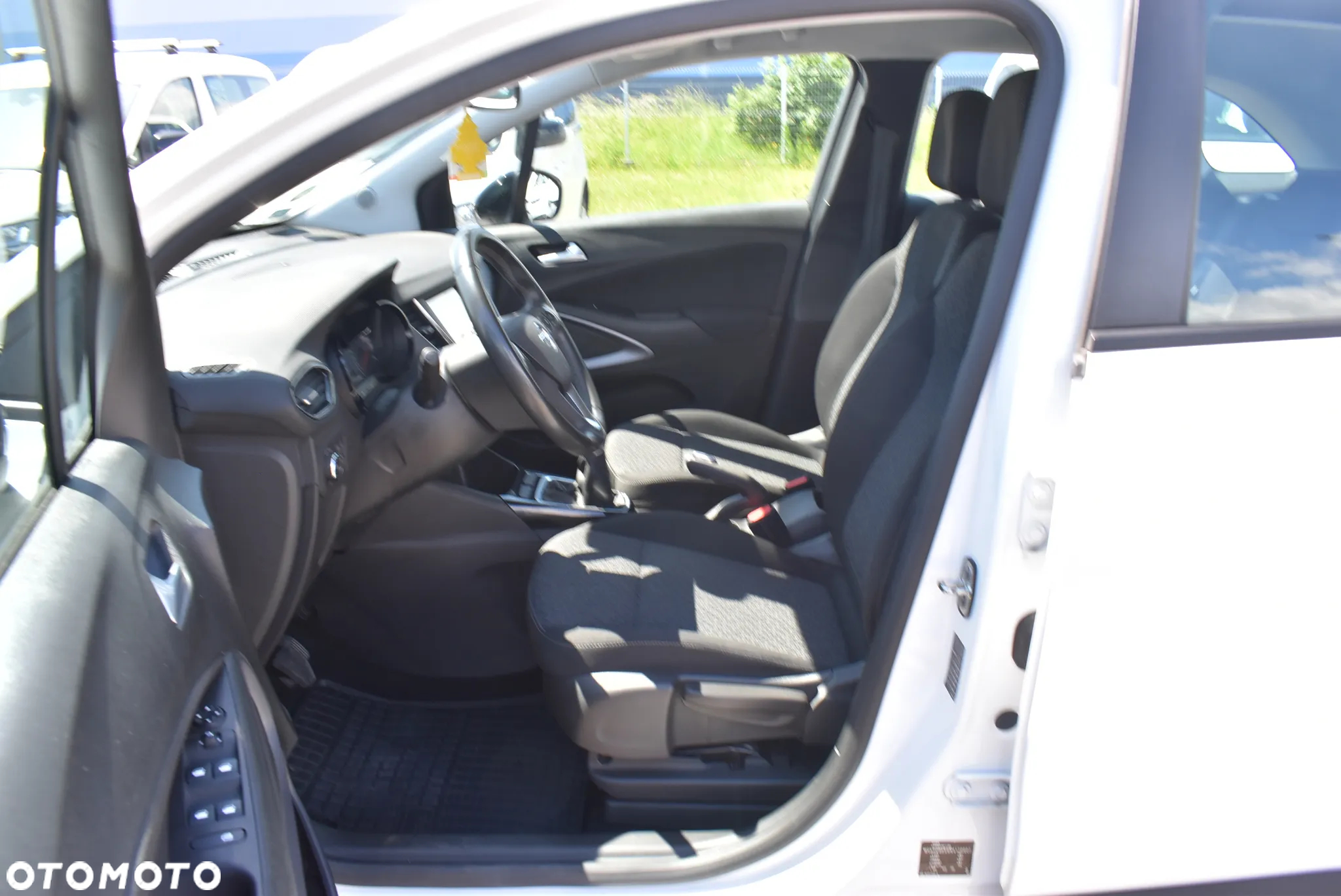 Opel Crossland 1.2 Edition - 10
