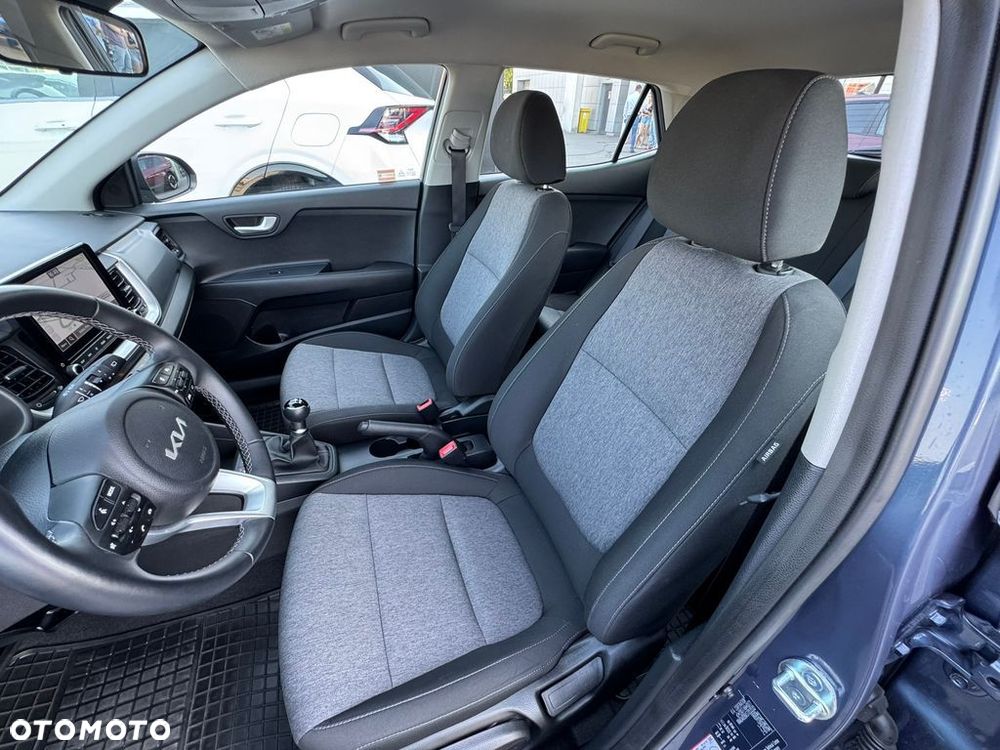 Kia Stonic 1.2 M - 11