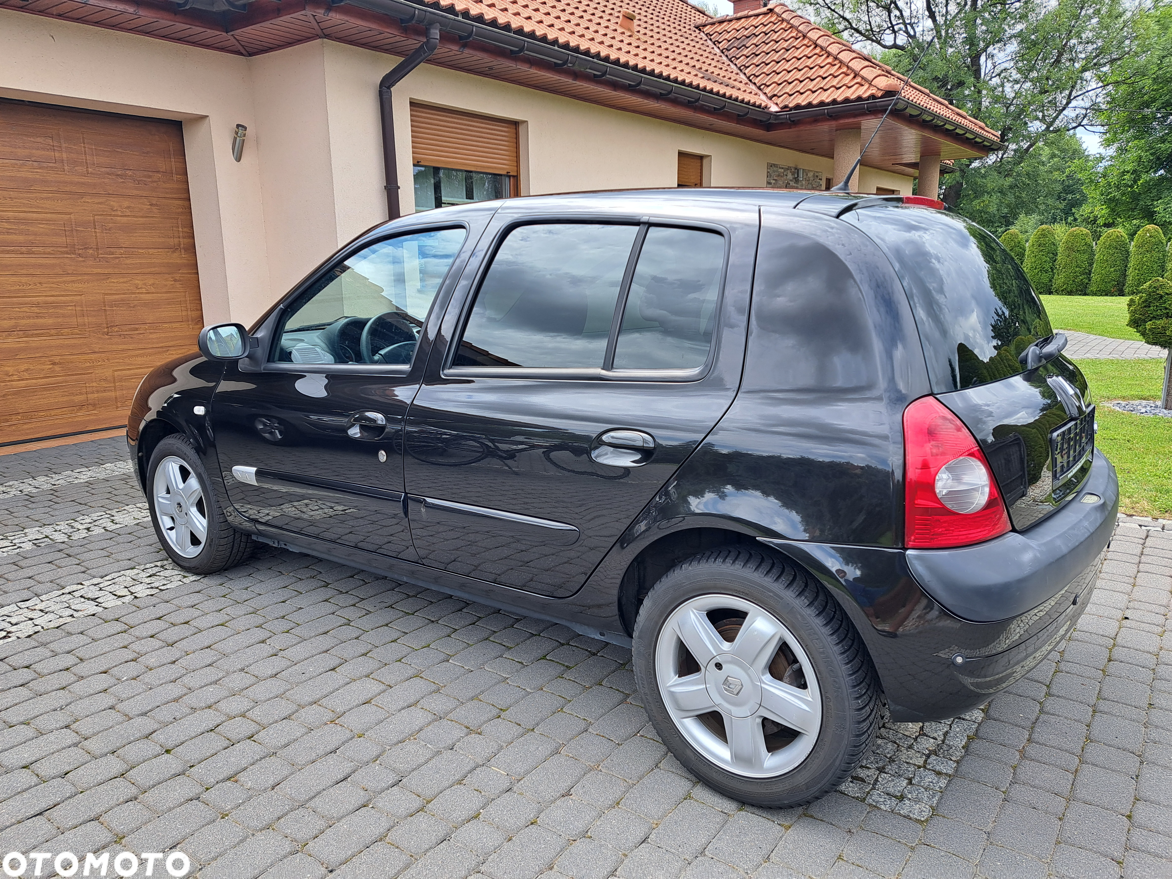 Renault Clio 1.6 16V Initiale - 12