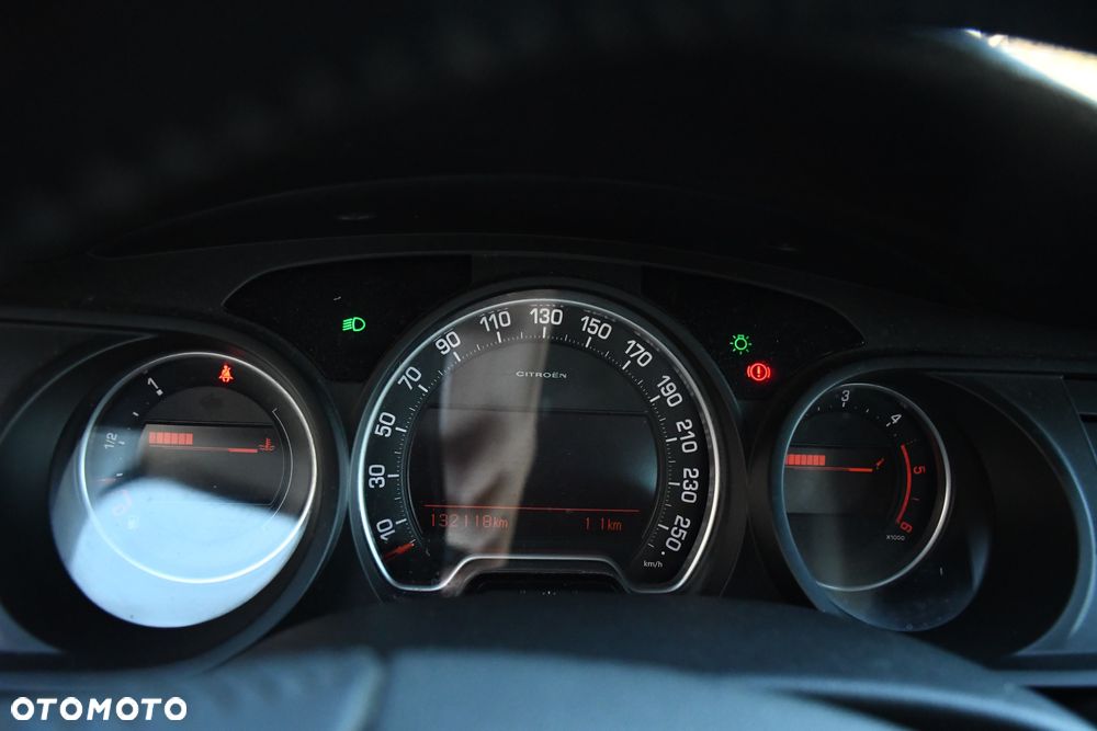 Citroën C5 1.6 HDi Attraction - 21
