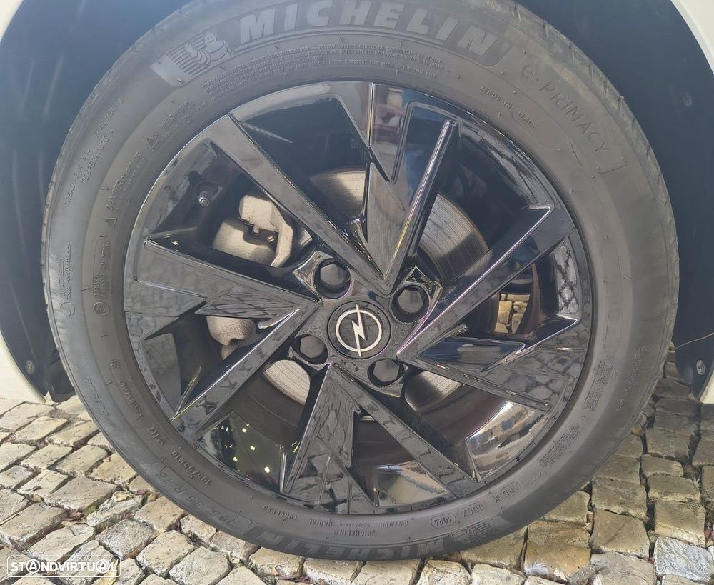 Opel Corsa 1.2 T GS - 22