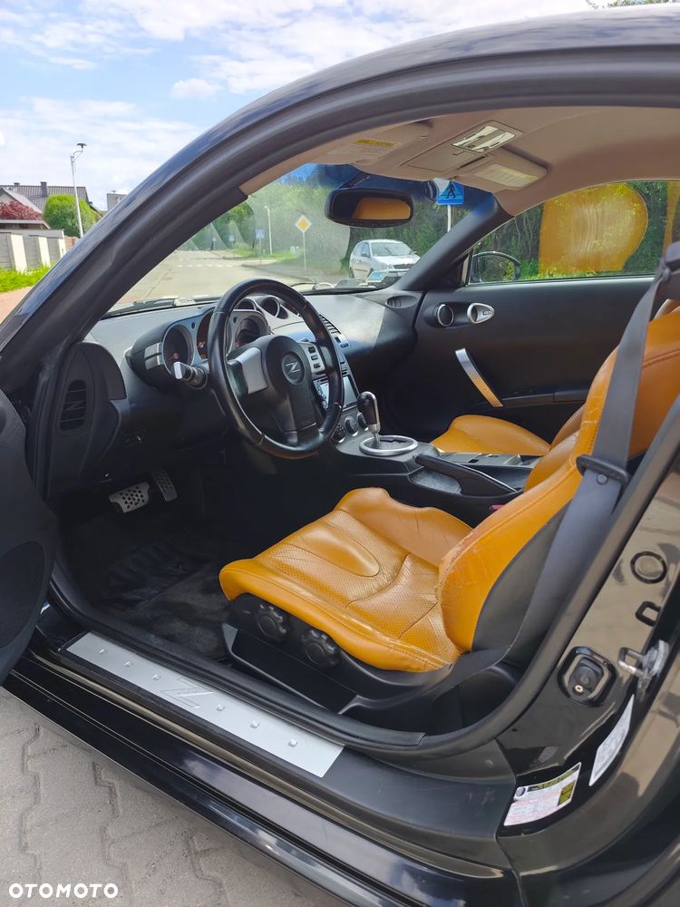 Nissan 350 Z - 20