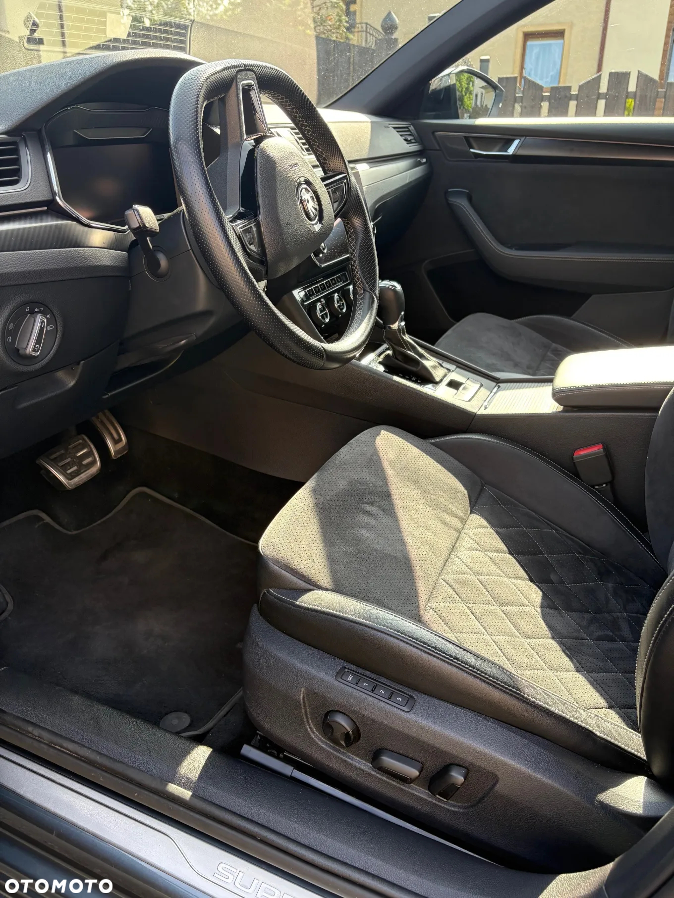 Skoda Superb 2.0 TDI 4x4 Sportline DSG - 14