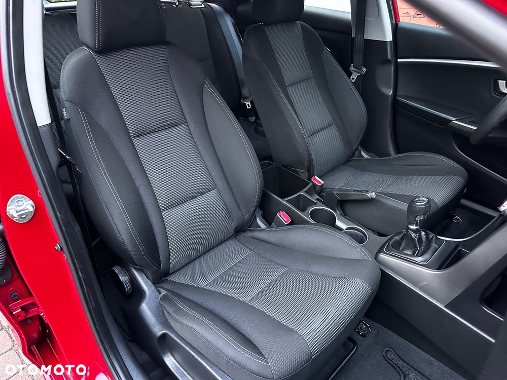 Hyundai i30 1.4 Classic - 24