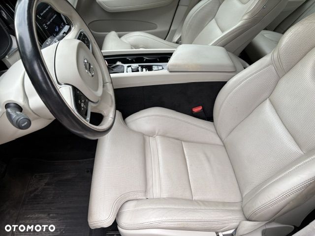 Volvo XC 60 T5 AWD Inscription - 36