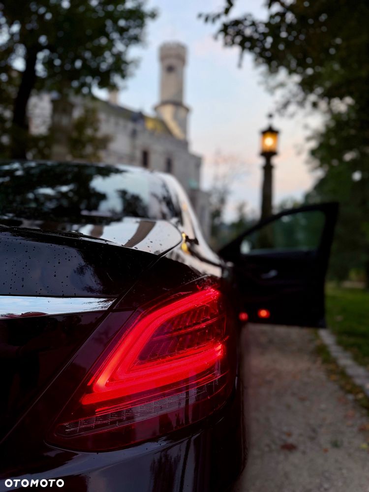 Mercedes-Benz Klasa C 180 9G-TRONIC - 23