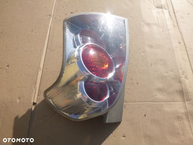 LAMPA PRAWY TYŁ PRAWA TYLNA TOYOTA COROLLA VERSO II - 9
