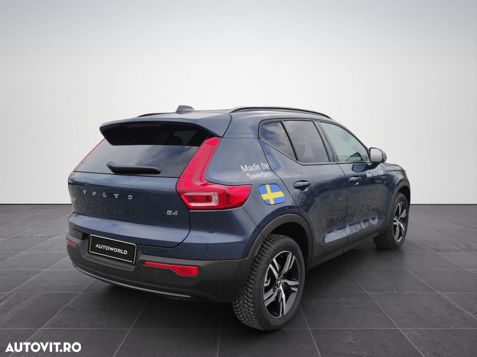Volvo XC 40 B4 AT FWD MHEV Ultra Dark - 5
