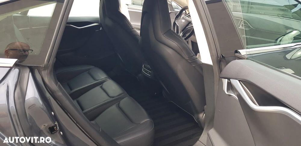 Tesla Model S Dual Motor Allradantrieb Performance - 17