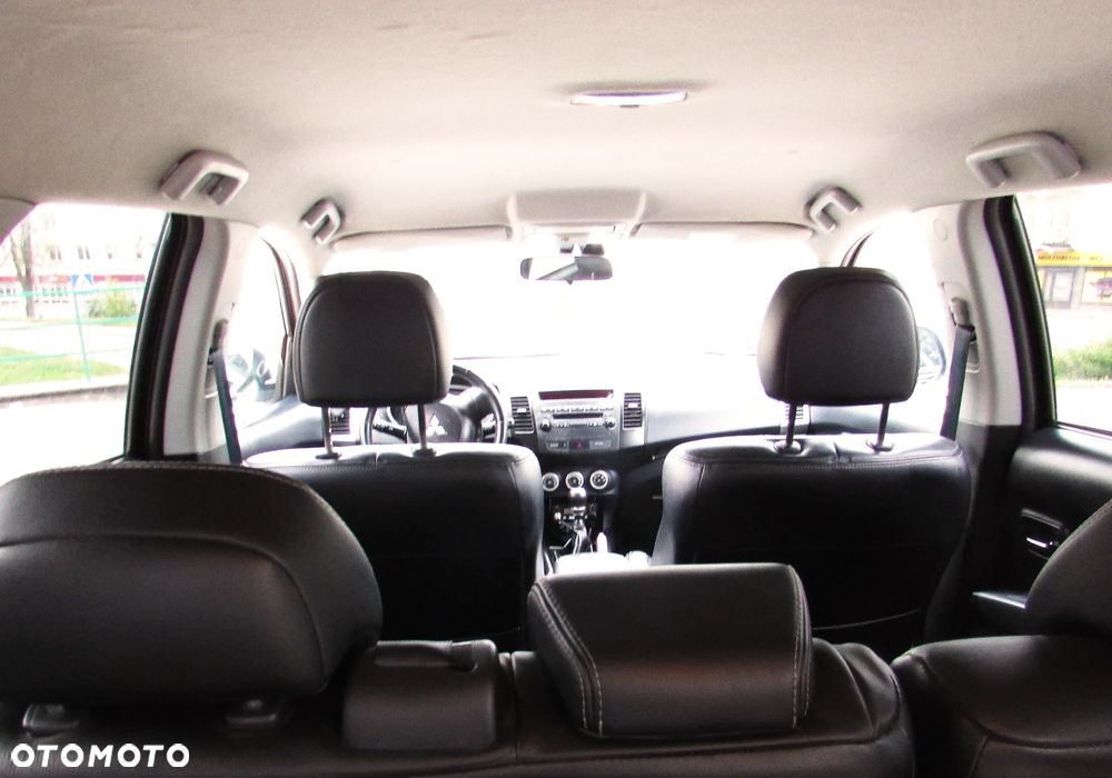 Mitsubishi Outlander 2.2 DID Instyle - 5