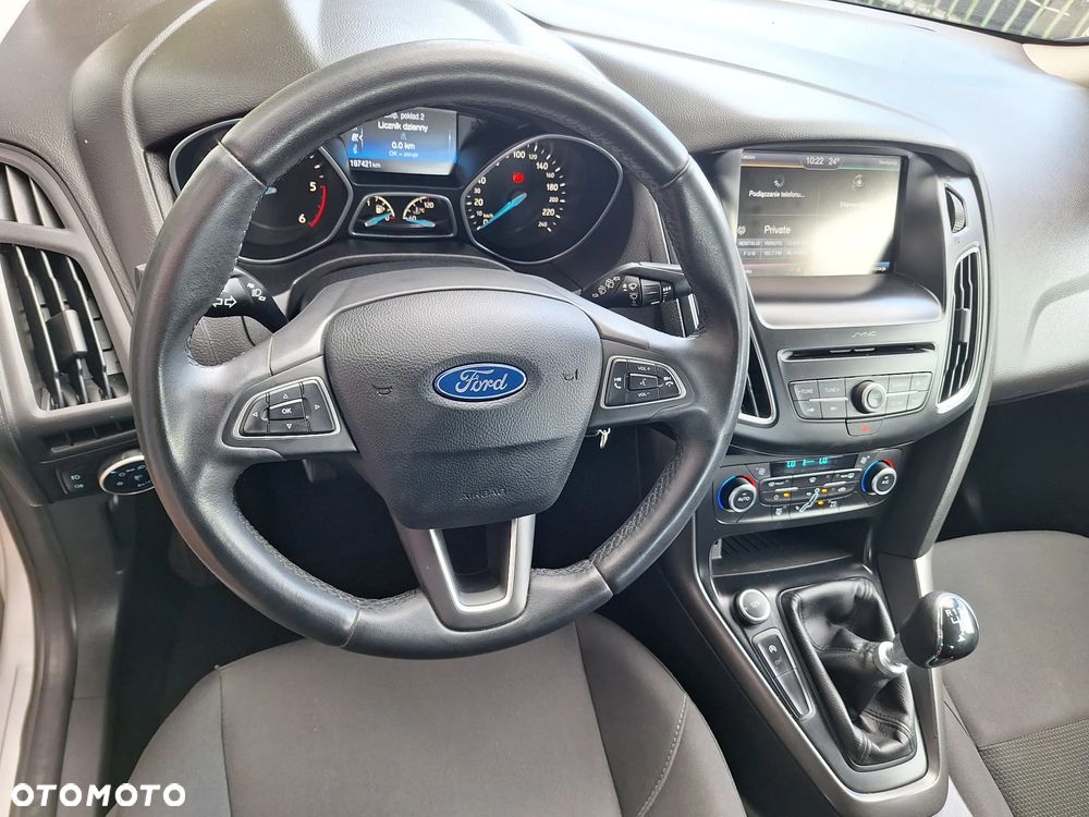 Ford Focus - 12