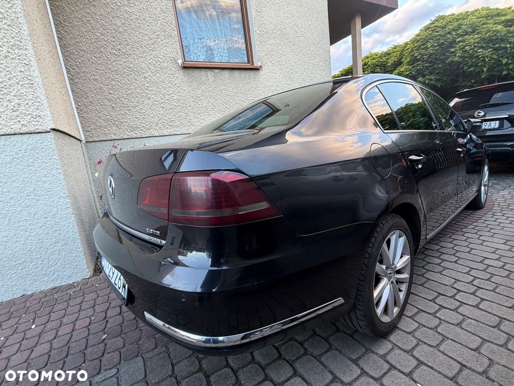 Volkswagen Passat 2.0 TDI Comfortline - 13