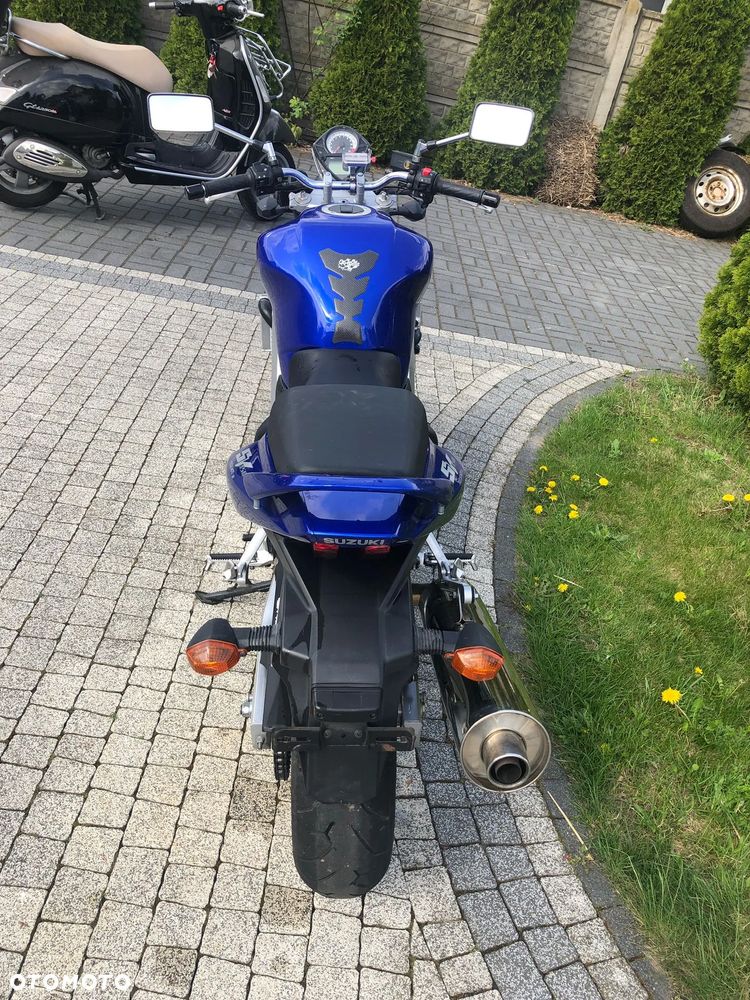 Suzuki SV - 8