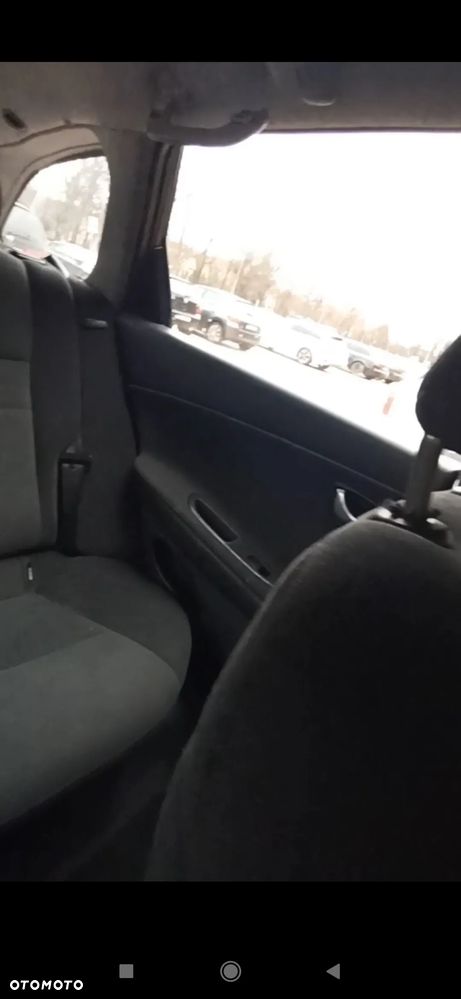 Nissan Primera - 8