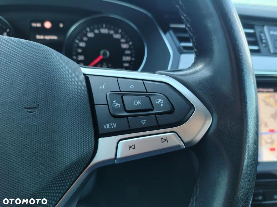 Volkswagen Passat - 20
