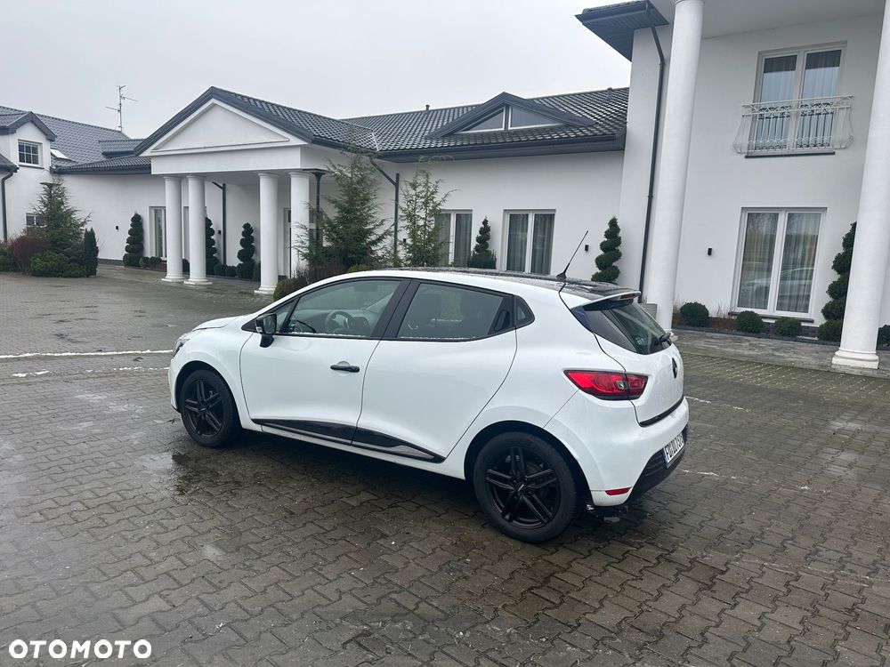 Renault Clio 1.2 16V 75 LIMITED 2018 - 11
