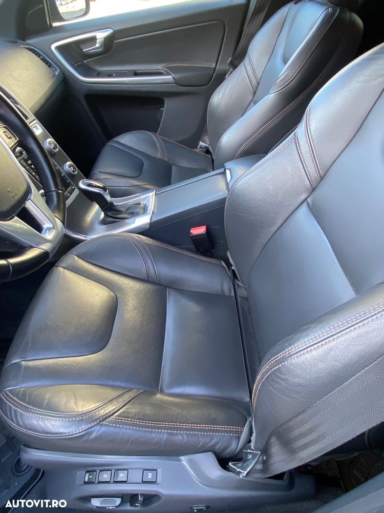 Volvo XC 60 D4 Geartronic Momentum - 12