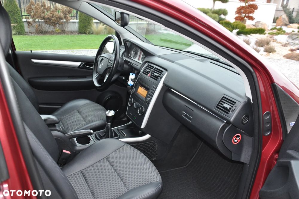 Mercedes-Benz Klasa B 150 Special Edition - 9