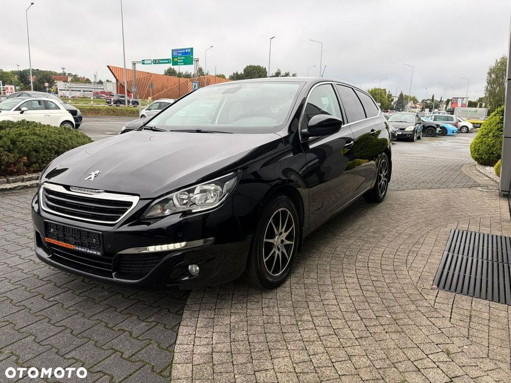 Peugeot 308 - 1