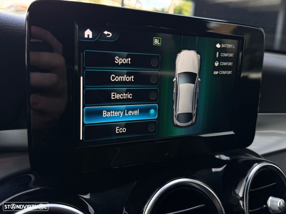 Mercedes-Benz GLC 300 de Coupé 4Matic - 51