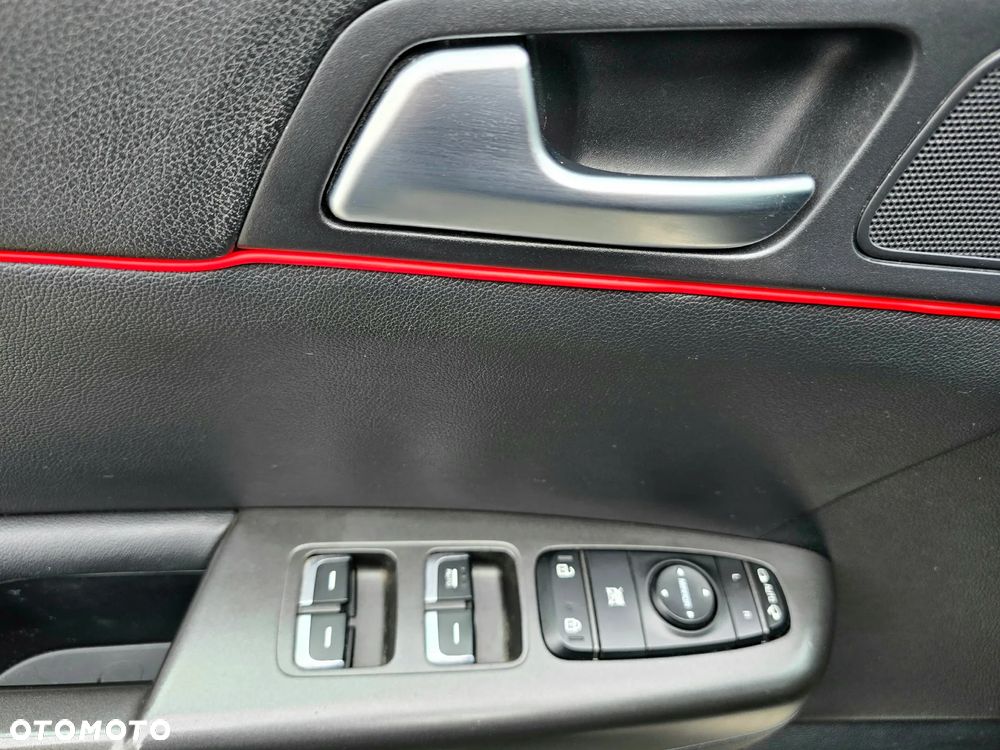 Kia Sportage ver-1-7-crdi-l-2wd - 9
