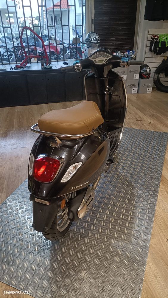 Vespa 50 Primavera - 5