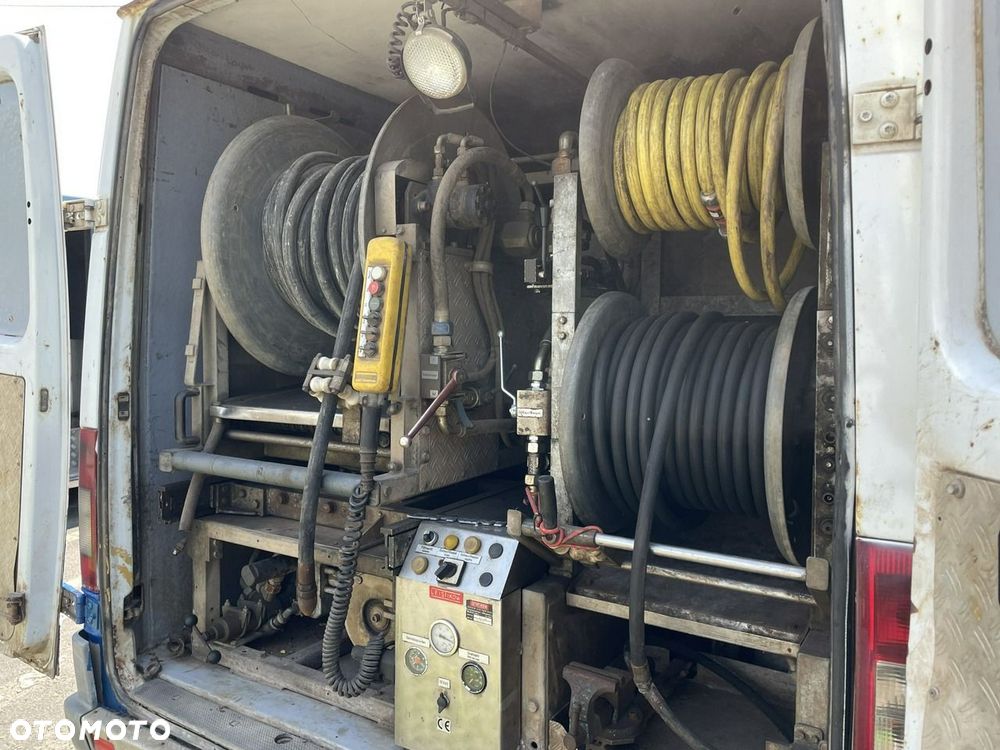 Mercedes-Benz Sprinter - 3