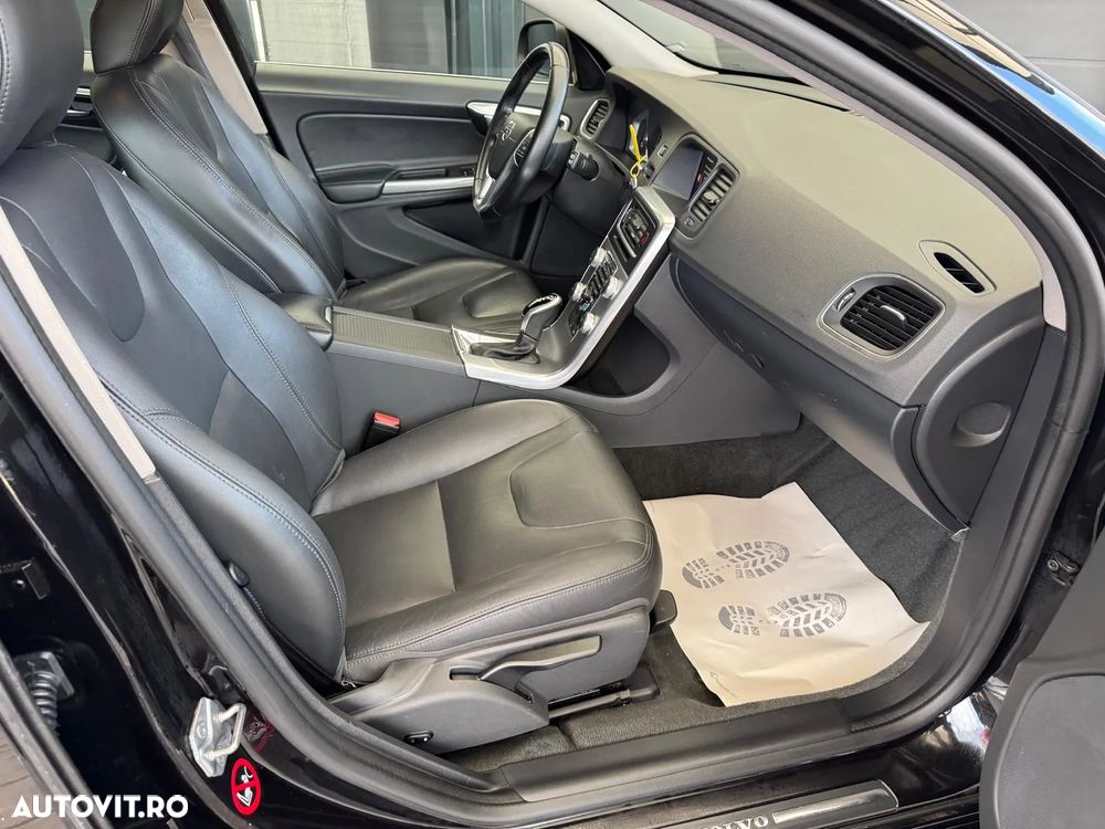 Volvo V60 D2 DRIVe Summum - 10